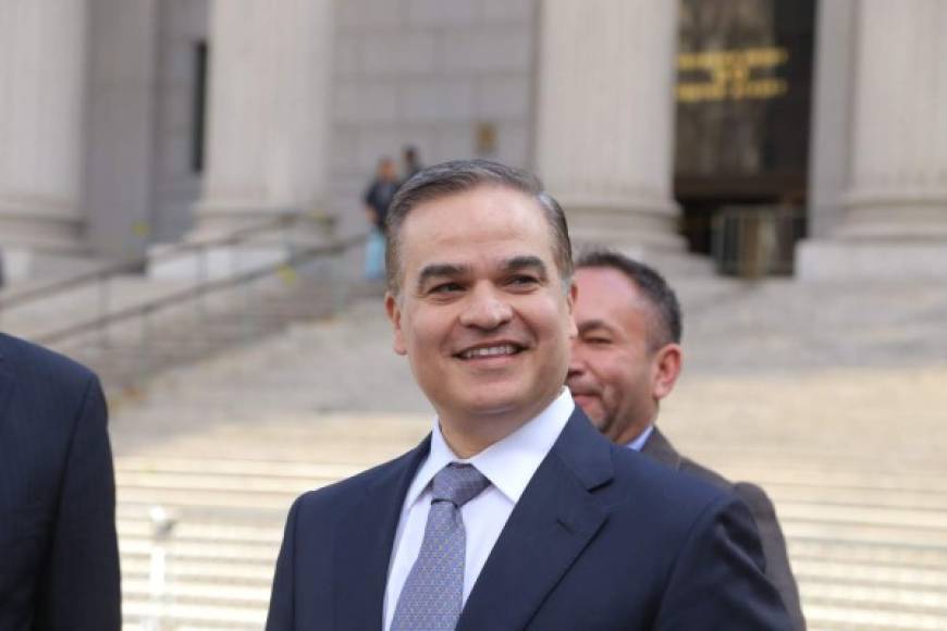 En 2017, el ex diputado y banquero Yani Rosenthal Hidalgo recibió una condena de tres años de prisión en Estados Unidos por el delito de lavado de dinero procedente del cártel Los Cachiros.