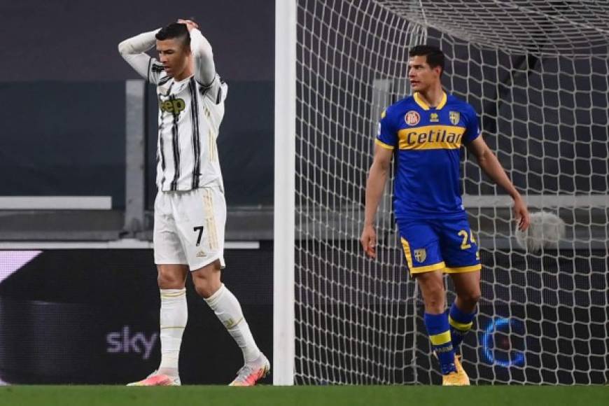 El aspecto deportivo tampoco ayuda al estado anímico de Cristiano Ronaldo que no está viviendo la mejor temporada sobre el campo. El portugués suma tres partidos sin marcar, su racha más larga de sequía desde que se lesionó en la primera temporada en la Juventus.