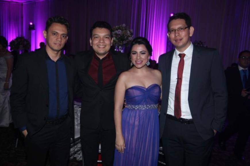 Alejandro Martínez, Roberto Gonzales, Lizbeth Sánchez y Juan Carlos Fuentes.