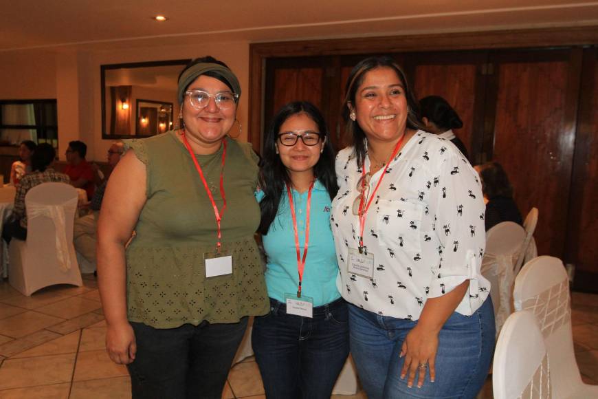 Suany Castellón, Sarahí Ponce y Claudia Rivera