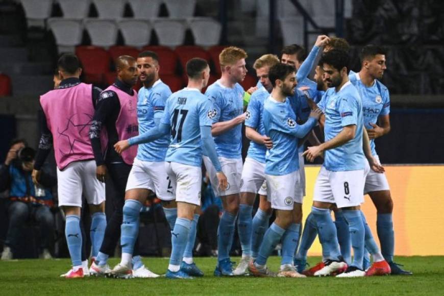 La celebración de los jugadores del Manchester City tras el gol de Kevin de Bruyne.
