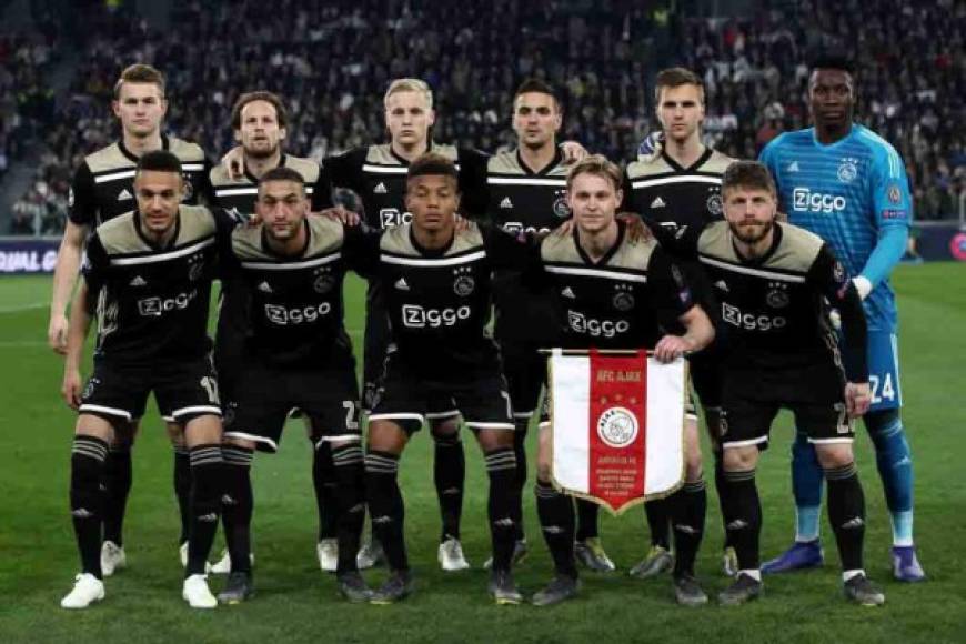 Y este fue el 11 titular del Ajax, un club que ha sido la revelación en la presente campaña al eliminar al Real Madrid y Juventus.