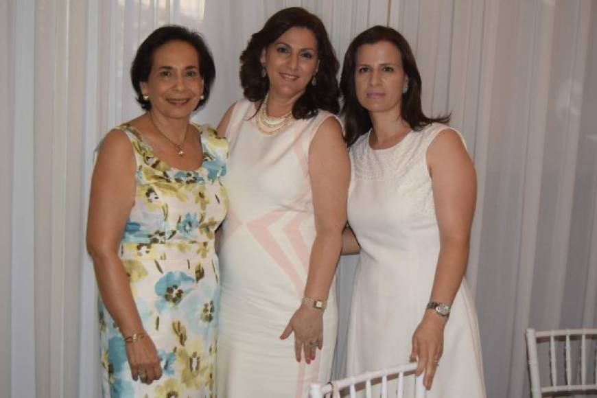 Ana Larach, Hiam Handal y Rania Kharoufeh.