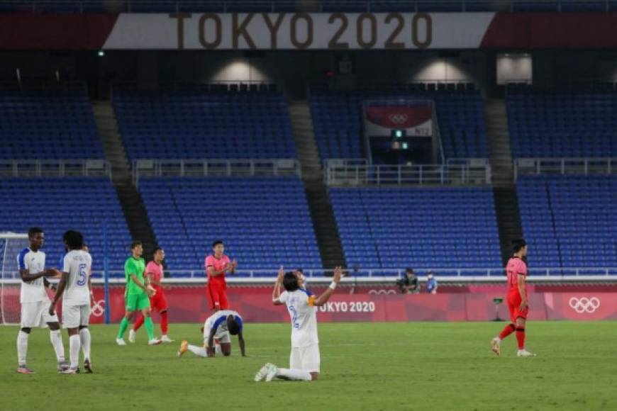 Tras el pitazo final, la tristeza era evidente en los seleccionados de Honduras...