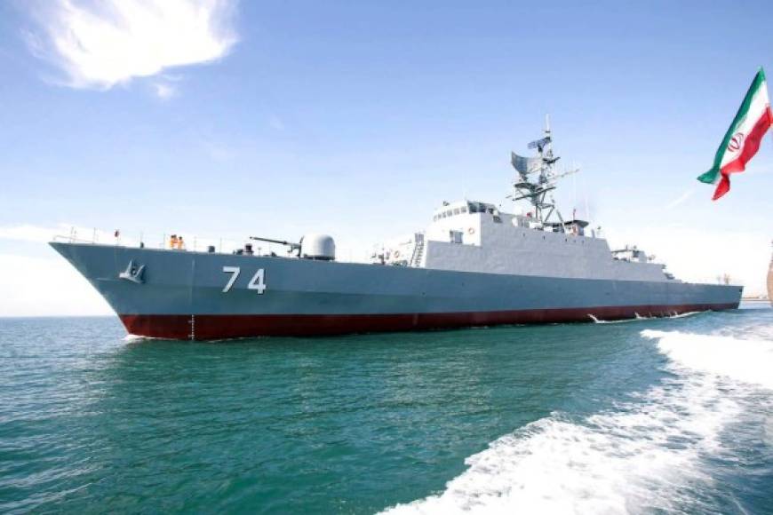 Irán, por su parte, advirtió hoy a Estados Unidos de 'no cometer un error de cálculo' ni violar su derecho a la libre navegación, después de que trascendiera que Washington está siguiendo la trayectoria de sus buques de guerra.