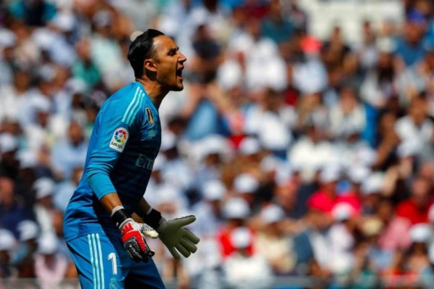 El portero tico Keylor Navas fue incluído en el 11 titular por Zidane y la prensa de España asegura que ha sido la despedida del centroamericano del club madridista. Durante y después del juego, las acciones del costarricense han confirmado la noticia por las acciones del guardameta.