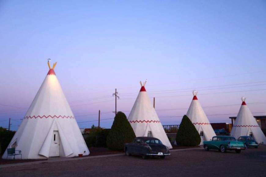 Wigwam Motel, Arizona: Puede que no sea lujoso pero este hotel ofrece una dósis de cultura con habitaciones al puro estilo de los indios navajos.