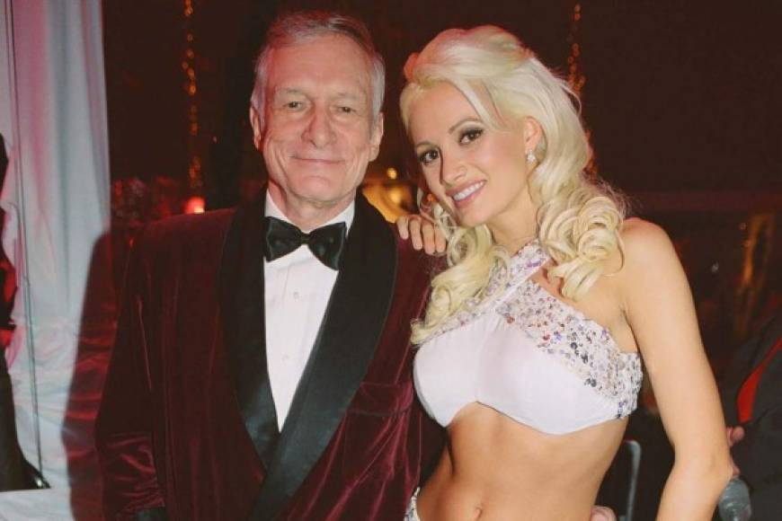 Finalmente acabó pasando siete años como una de las parejas oficiales de Hefner, pero en 2008 tomó la decisión de marcharse porque estaba harta de los cambios de humor de su novio y sabía que con él no podría cumplir su deseo de ser madre debido a su avanzada edad.