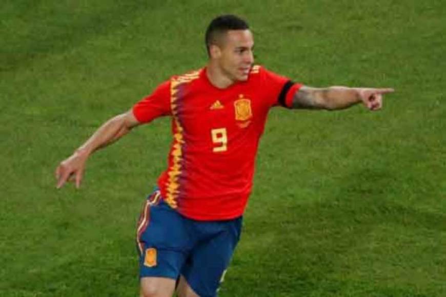 Rodrigo Moreno es un delantero o extremo que puede partir desde el extremo o jugar como referencia en ataque. Su físico le permite zafarse con facilidad de los defensas. Estuvo en el Mundial de Rusia con la selección de España.