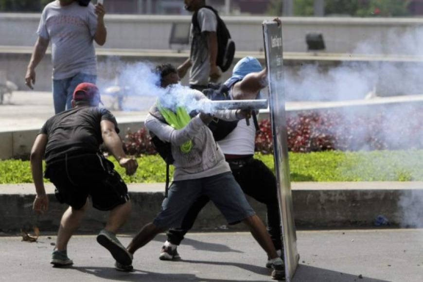 Las protestas se originaron contra una fallida reforma al sistema de pensiones, pero se extendieron y ahora los manifestantes piden el fin del gobierno de Ortega.<br/><br/>Ortega, de 72 años, está en el poder desde 2007 y enfrenta acusaciones de abuso de poder y corrupción de parte de sus opositores.