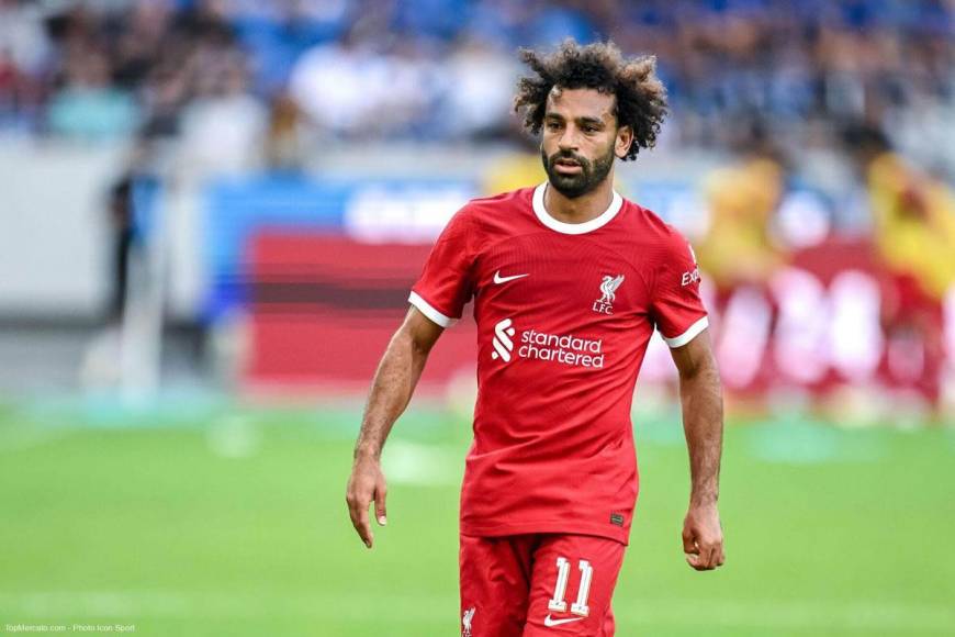 Según el medio qatarí Alkass, Mohammed Salah ha dado permiso a representantes de Arabia Saudí para que abran negociaciones con el Liverpool de cara a una posible salida este mismo verano.