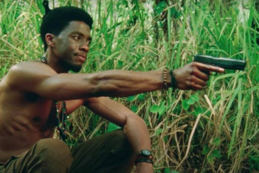 Chadwick Boseman en una escena de 'Da 5 Bloods', dirigida por Spike Lee. Esta fue la última película en la que participó el actor.