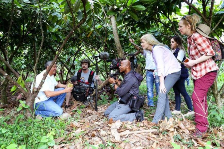 El equipo de producción ha visitado fincas de cacao en Honduras.
