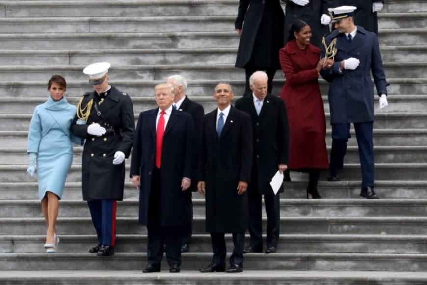 El presidente Trump despidió al exmandatario Obama que se marchó con su familia a vacacionar a California.