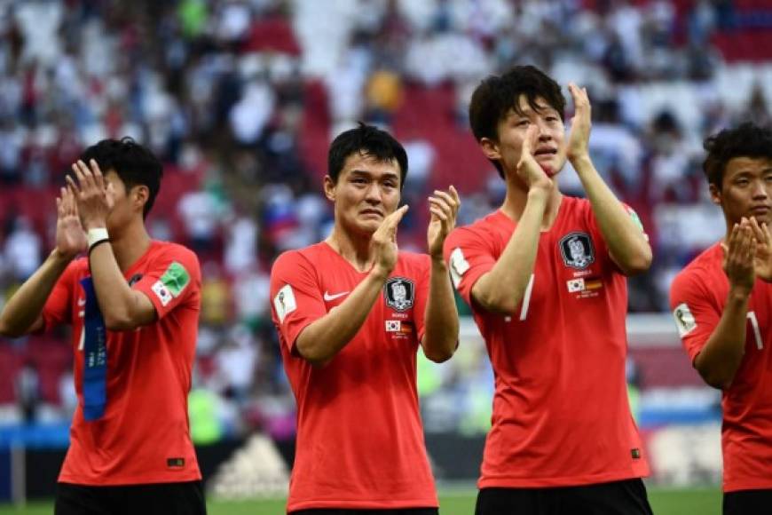 Los jugadores de Corea del Sur también lloraron al final del partido. Quedaron eliminados. Foto AFP