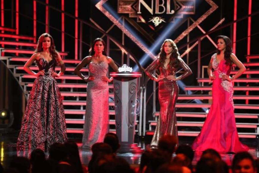 Las cuatro finalistas de Nuestra Belleza Latina entre ellas la hondureña, Nathalia Casco.