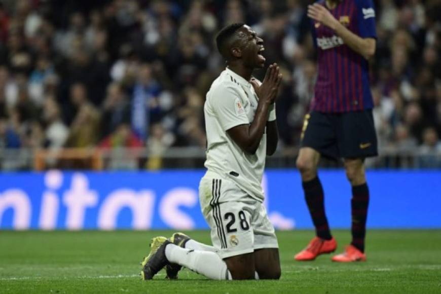 Vinícius Júnior: El joven delantero brasileño no estará ante Granada ya que no fue convocado por decisión de Zidane.