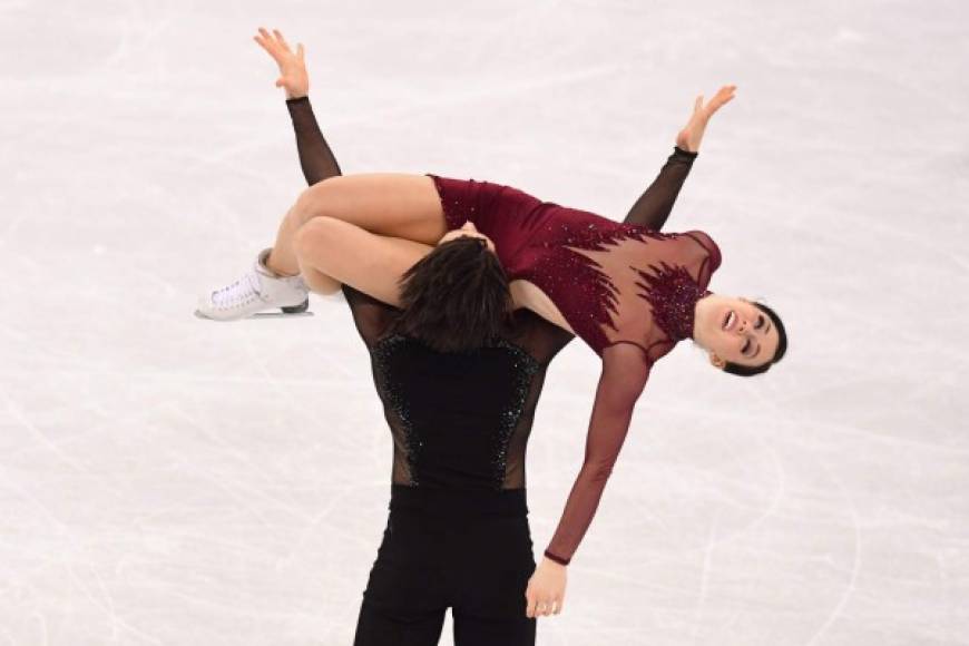 Este oro culmina el excelso palmarés de Virtue y Moir, de 28 y 30 años respectivamente, y se une a los metales dorados logrados en Vancouver-2010 y la semana pasada en Pyeongchang en la competición por equipos.