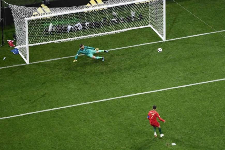 Así cobró Cristiano Ronaldo su penal contra España para adelantar a Portugal. Foto AFP