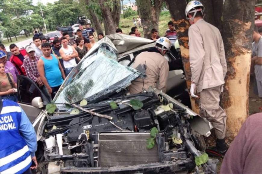 Víctor Caballero viajaba en su automóvil a través de la carretera CA-5 cuando ocurrió el fatal accidente.