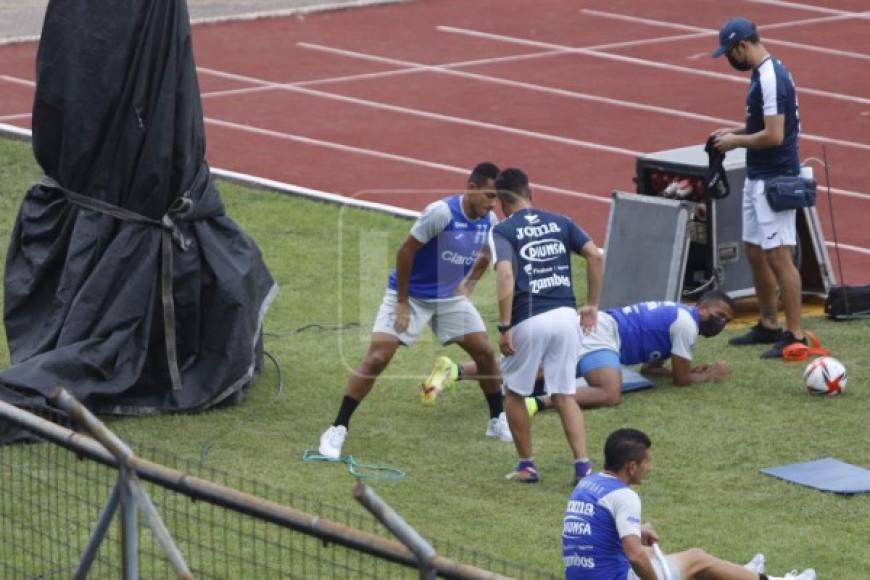 Edwin Rodríguez se lesionó ante Estados Unidos y no podrá formar parte del equipo titular de Honduras.