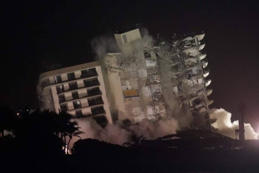 El edificio se hallaba en medio de un proceso de recertificación, un estudio de estructuras y electricidad requerido por ley al ser una edificación de 40 años, cuando se desplomó en medio de la noche y en momentos en que sus ocupantes dormían.