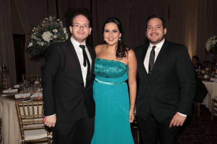 James Colemán, Alejandra Aude y Byron Abuid.