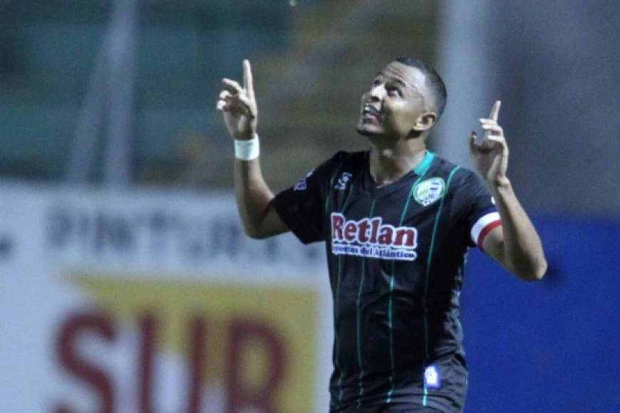 Ovidio Lanza: El delantero sería uno de los primeros fichajes del bicampeón Motagua para la próxima campaña. El atacante se desligó del Juticalpa tras el descenso del club canechero y está a un paso de unirse a los azules.