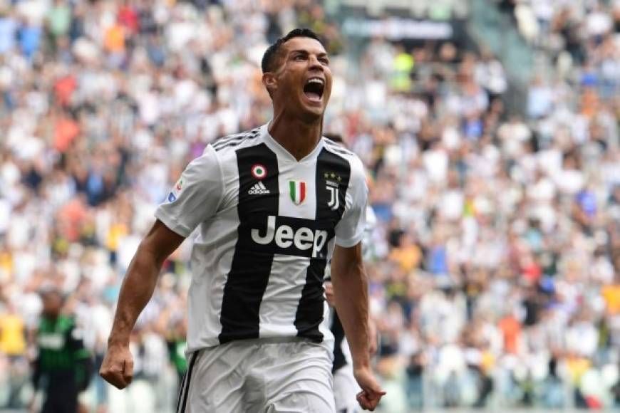 Tras tres jornadas, Cristiano Ronaldo pudo por fin estrenarse como goleador en la Serie A de Italia. Foto AFP