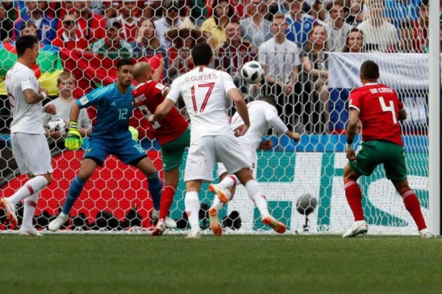 Cristiano Ronaldo respondió primero contra Marruecos al anotar el gol de la victoria de Portugal en el minuto 4.