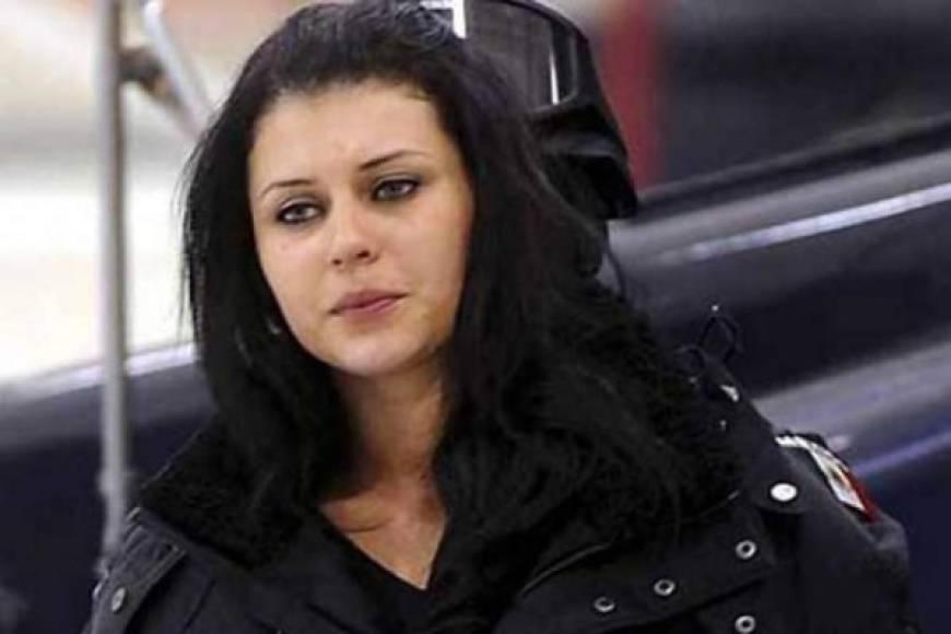 La modelo colombiana Juliana Sossa fue detenida el 18 de enero de 2011 junto a su novio José Jorge Balderas, alias 'el JJ', principal sospechoso de disparar a sangre fría contra el futbolista paraguayo Salvador Cabañas. 'El JJ' era buscado por presuntamente tener nexos con el narcotraficante Edgar Valdéz Villarreal, alias 'La Barbie'.