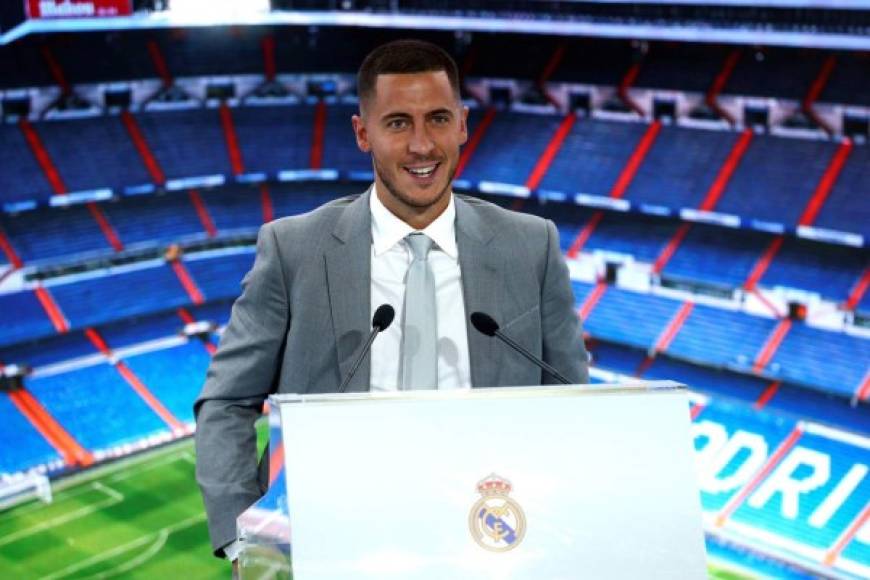'Quiero conseguir los máximos títulos posibles y crear una historia en el Real Madrid', declaró Hazard ante la prensa deportiva en lo que fueron sus primeras palabras como jugador madridista.