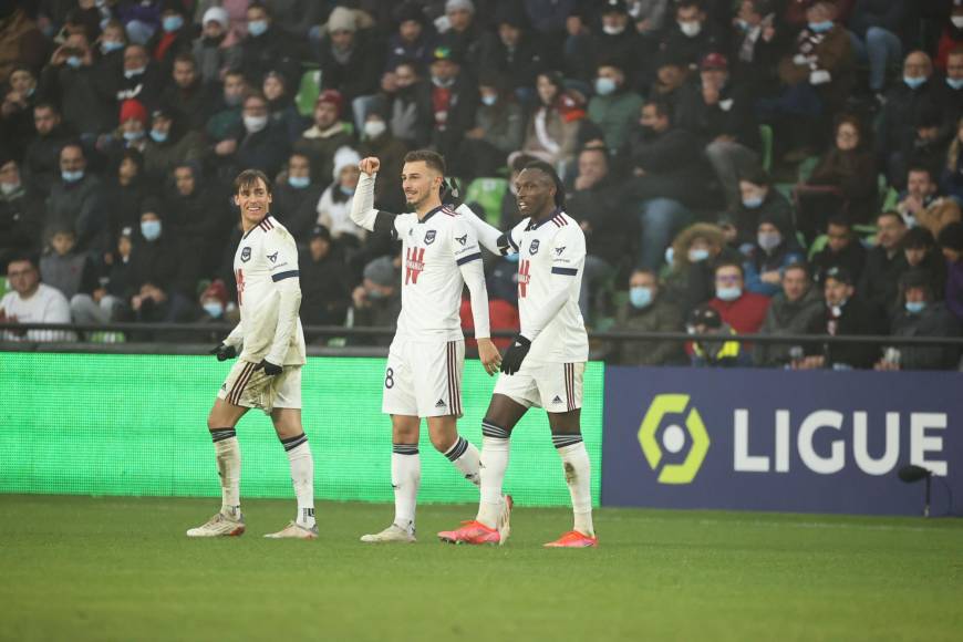 Su festejo de ‘Panterita‘ y duros duelos: las fotos del tercer gol de Alberth Elis en la Ligue 1
