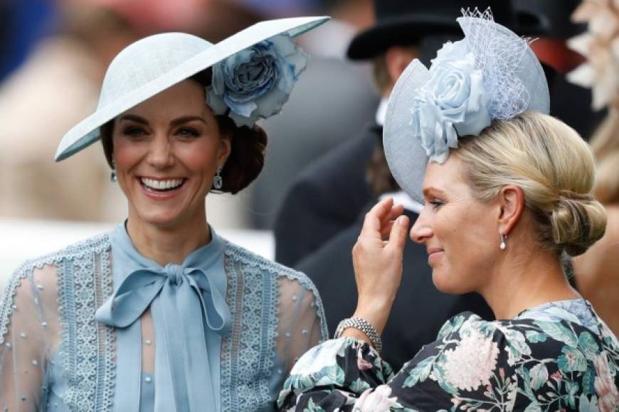 La duquesa de Cambridge disfrutó ser de las cámaras en su aparición el evento social más importante del año en Reino Unido. Este año sin Meghan Markle en el camino, la esposa de William pasó una divertida tarde acompañando a su marido, el príncipe William.