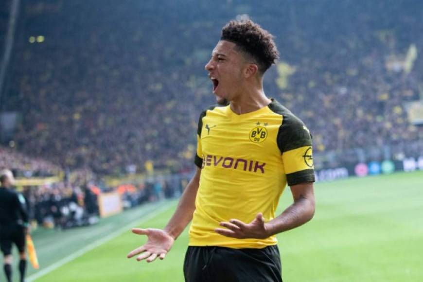 Michael Zorc, director deportivo del Borussia Dortmund, ha informado que no escuchará ofertas por Jadon Sancho el próximo verano. 'Sancho seguirá con nosotros el próximo año', indicó.<br/>