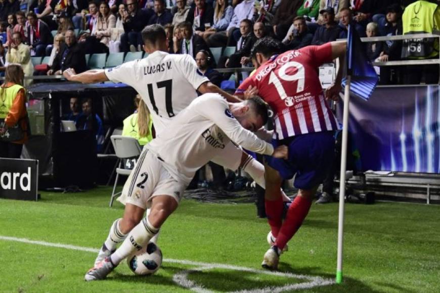 Así marcaron Dani Carvajal y Lucas Vázquez a Diego Costa, que le dio muchos dolores de cabeza a la defensa merengue.