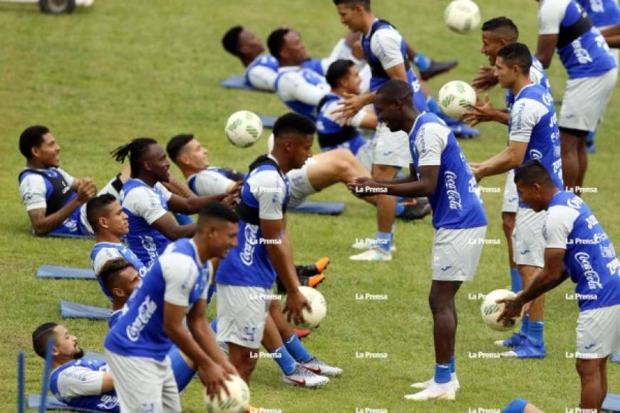 Así se entrenan los jugadores de la Selección de Honduras bajo el mando de Fabián Coito.