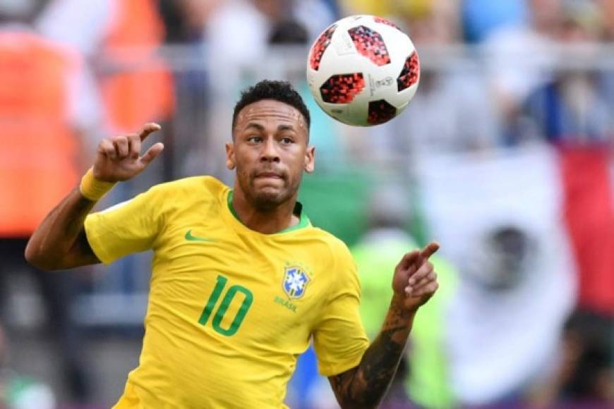 Y para terminar, el delantero brasileño Neymar ha sido elegido por la Fifa en el 11 ideal del Mundial de Rusia. Para muchos aficionados, no deberían formar parte del equipo ideal, Brasil fue eliminado en cuartos de final por Bélgica.