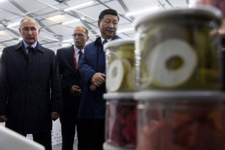 Esta es la segunda vez que Putin ofrece a Xi productos rusos. Hace dos años le regaló una caja de helado ruso durante el foro del G-20 en la ciudad china de Hangzou.