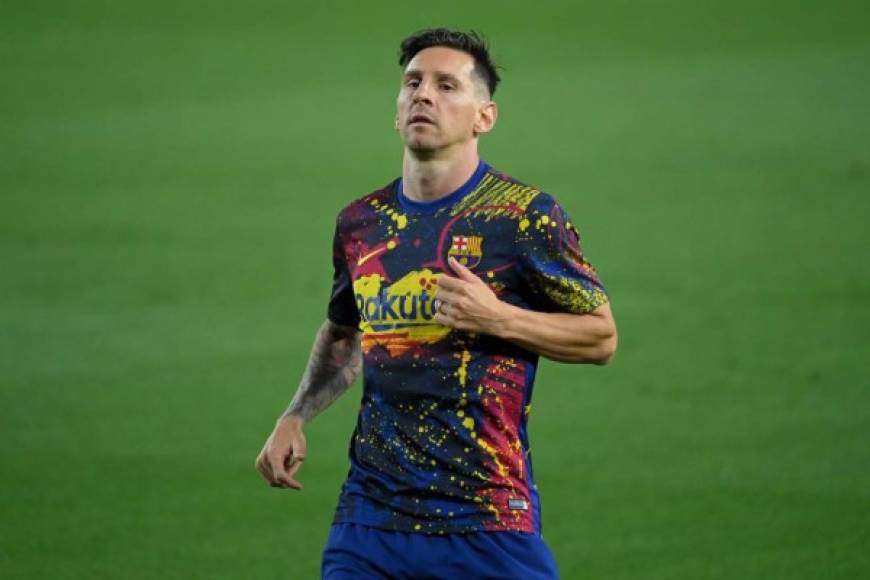 Cabe recordar que Leo Messi podía abandonar este verano el conjunto azulgrana pero decidió no ejecutar una de las cláusulas que había en su contrato.<br/>