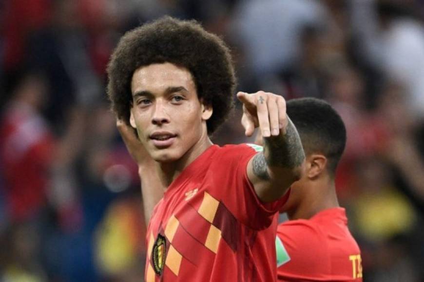 El Borussia Dortmund querría hacerse con el fichaje de Axel Witsel, que hizo un muy buen Mundial en Rusia con Bélgica. El centrocampista está valorado en unos 20 millones de euros. Milita en el Tianjin Quanjian chino.