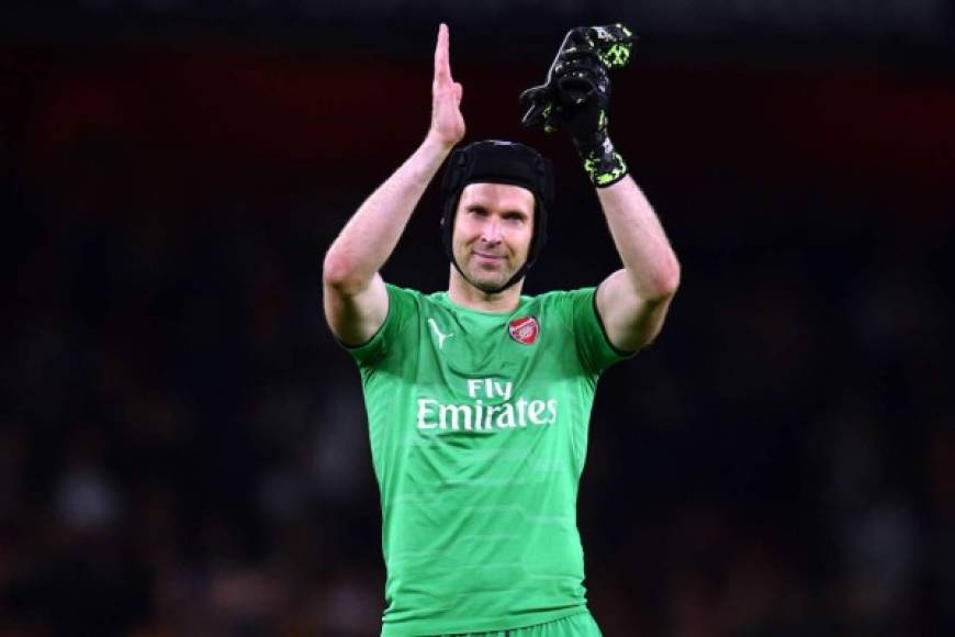 Petr Cech, portero del Arsenal, anunció hace unos meses que esta será su última temporada en activo. El último partido del guardameta checo será la final de la Europa League contra el Chelsea, equipo en el que militó 11 temporadas. 'Es el final perfecto a mi carrera', ha declarado.