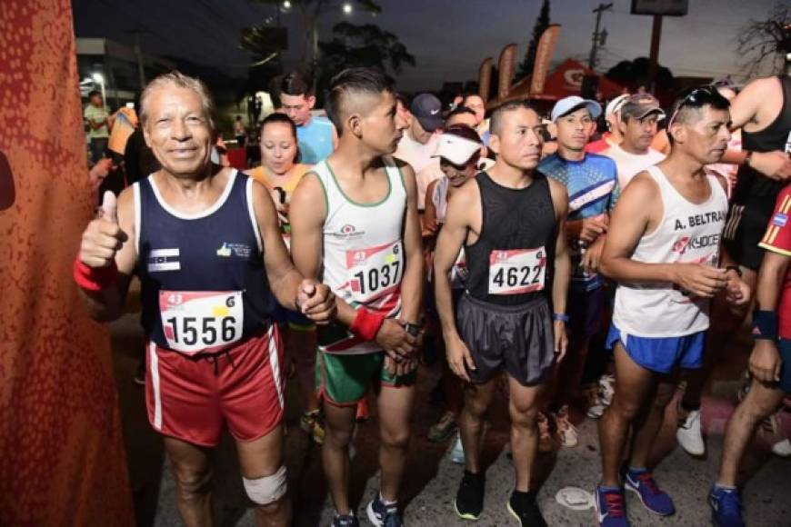 Participan en la Maratón de LA PRENSA personas de todas las edades.