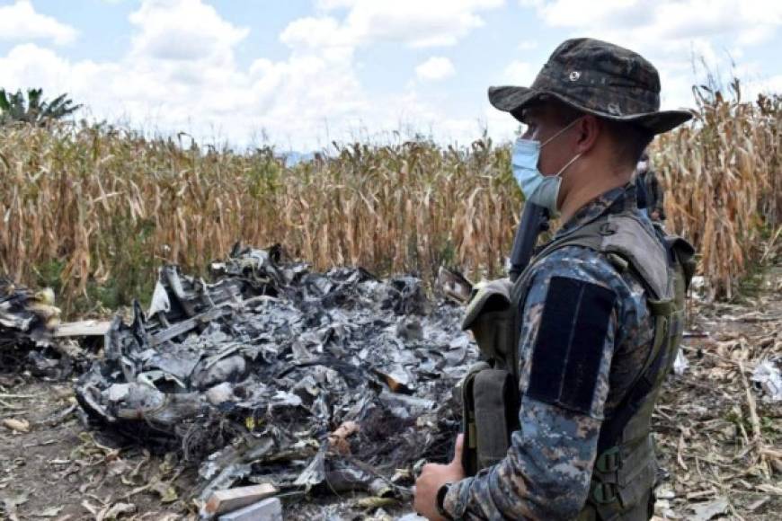 Según Estados Unidos, el 90% de la cocaína que llega a ese país pasa en avionetas, lanchas y hasta submarinos por México y Centroamérica.