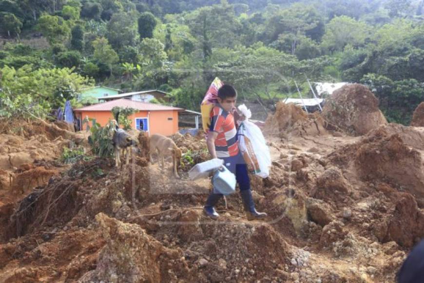 Durante la tormenta tropical Iota, los pobladores de La Reina comenzaron a sentir que la tierra temblaba y escuchaban estruendos y eso los hizo estar alertas.