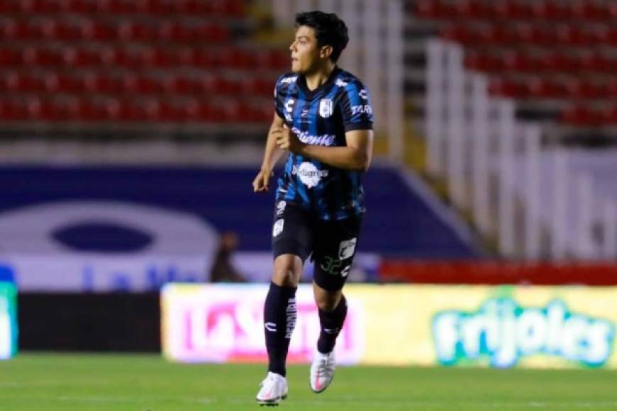 Tras su debut en la Liga MX, la polémica se ha creado ya que el jugador señaló que no descartaba jugar con la selección de Costa Rica ya que en Honduras no ha recibido el trato deseado.