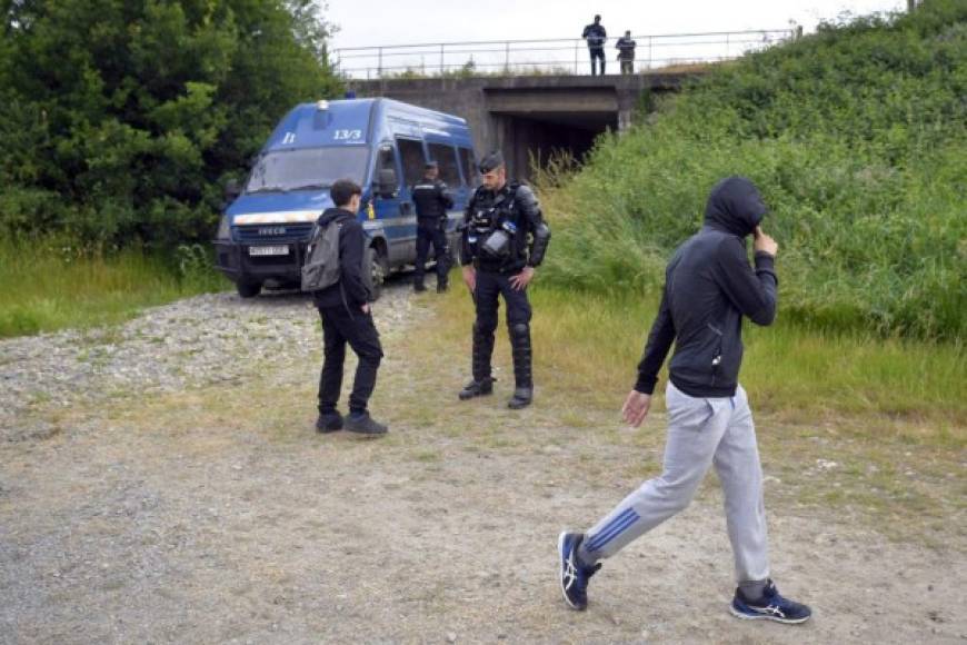 El prefecto del departamento Ille-et-Vilaine, Emmanuel Berthier, denunció 'disturbios de gran violencia'.