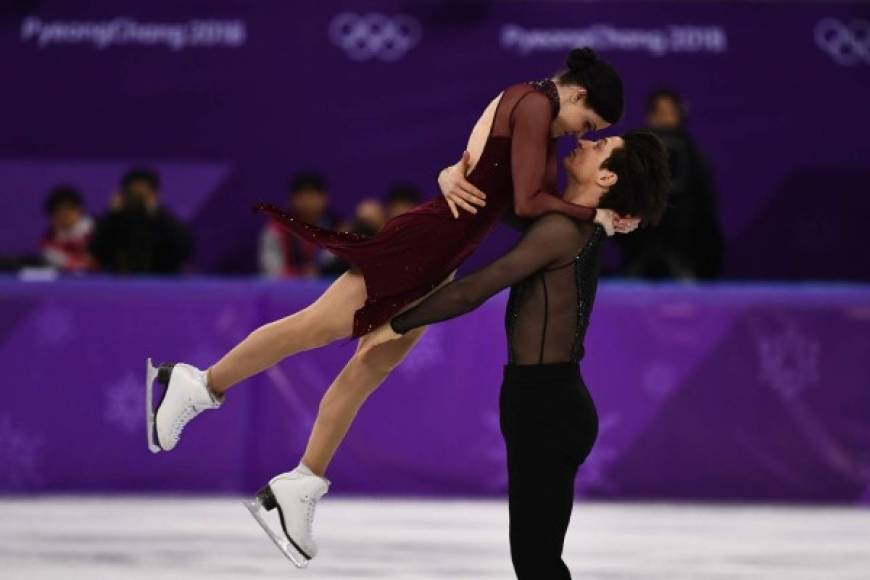 Bajo la música de la película 'Mouline Rouge', los canadienses fueron los que recibieron la segunda mejor puntuación en el programa libre, pero su ventaja en el corto les sirvió para llevarse el oro.