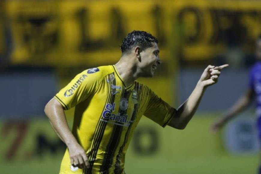 Benavídez fue una de las figuras en la victoria del Real España de 5-0 ante la UPN al marcar un doblete.