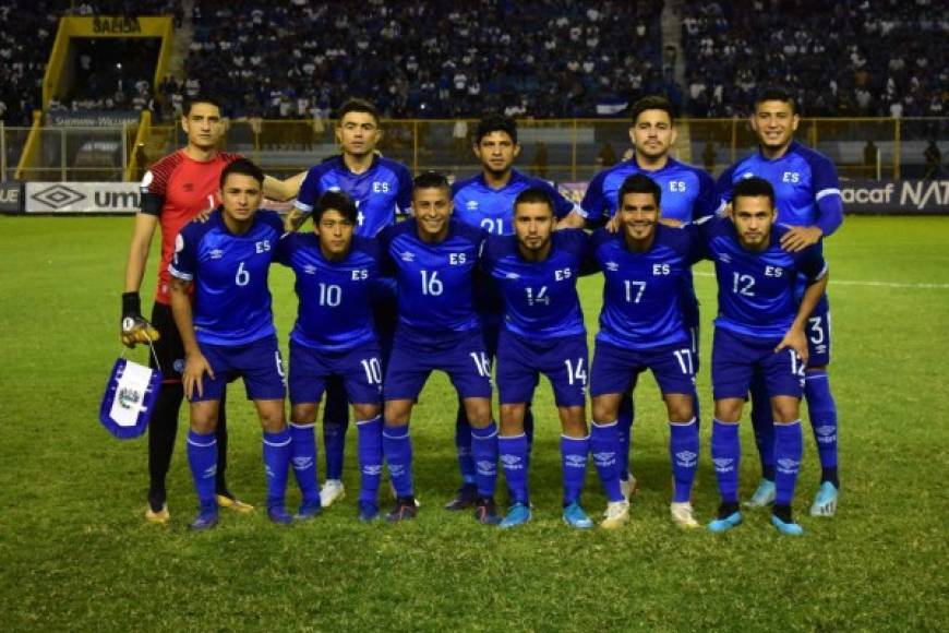 6- El Salvador: Los salvadoreños ocupan la sexta posición en el ranking Fifa, último puesto que da pase a la Hexagonal. Tienen 1,340 puntos y pueden sumar 4 unidades si vencen este martes a República Dominicana.